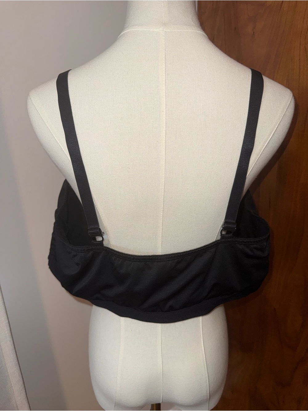 torrid Black Lightly Lined Smooth Lace V-Neck Bralette Plus Size 3 Adjustable - Picture 7 of 9